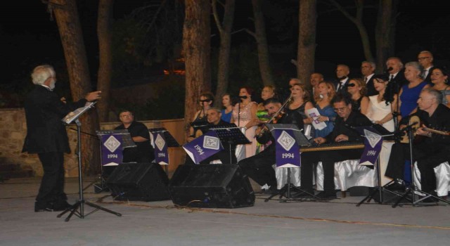 Ayvalık Müzik Derneğinden müthiş konser