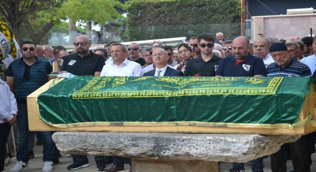 Ayvalıkta Bay Nihata hüzünlü veda