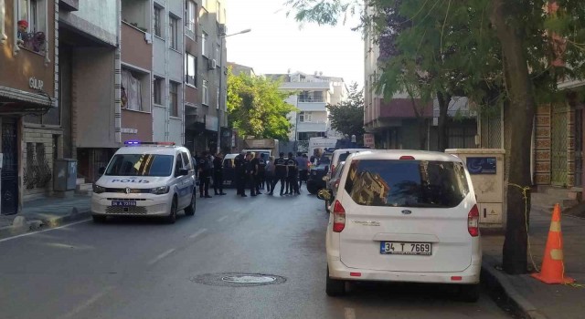 Bağcılarda uyuşturucu bağımlısı genç annesinin başını kesip camdan aşağıya attı