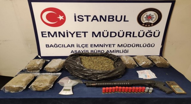 Bağcılarda uyuşturucu operasyonu: 7 kilo bonzai ele geçirildi
