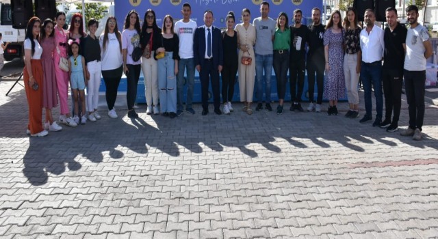 Bağlar Belediyesinin kursuna katılan 38 öğrencinin tamamı üniversiteli oldu