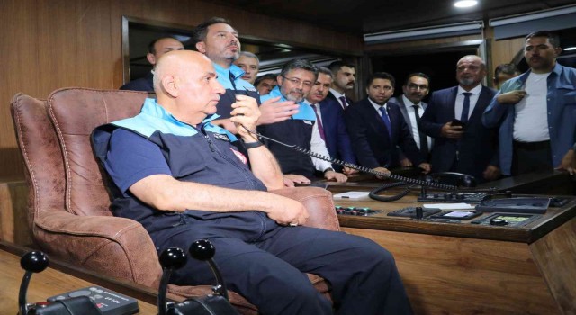 Bakan Kirişci balıkçılarla denize açıldı: “Balıkçılara 19 yılda 18.2 milyar TL ödeme yapıldı”