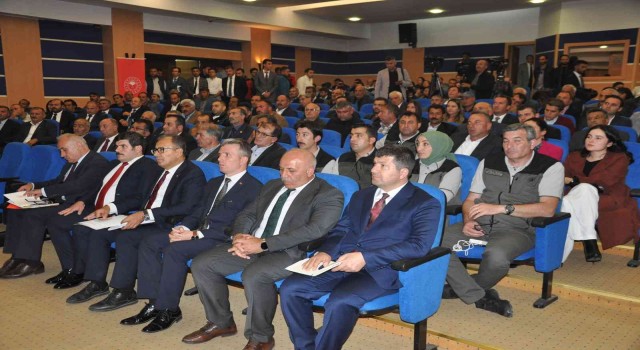 Bakan Kirişci, Karsta tarım sektörü temsilcileriyle buluştu