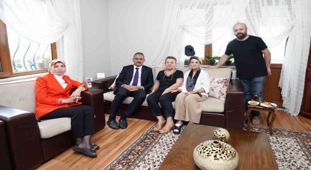 Bakan Özer: Artık gıda ve tarım, hayvancılık enerji kadar kritik bir sektör olmaya başladı