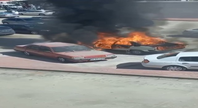 Balıkesirde araç yangınları paniğe yol açtı