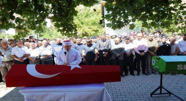 Balıkesirde denizde boğulan sözleşmeli er ve kuzeni Kütahyada toprağa verildi