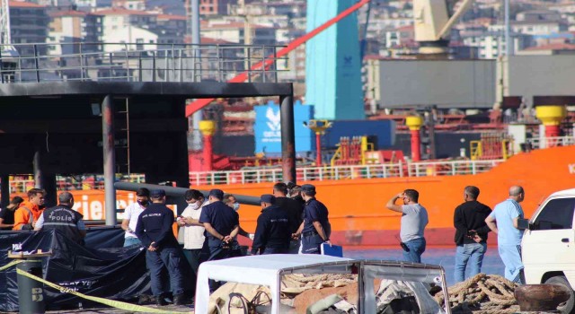 Bandırmada denizde ceset bulundu