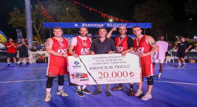 Bandırmada sokak basketbolu heyecanı