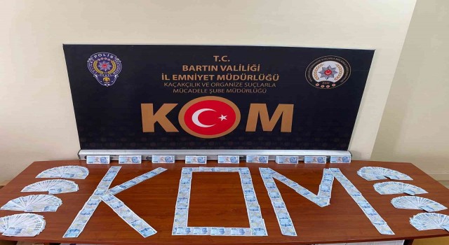 Bartında yüzlerce sahte banknot ele geçirildi