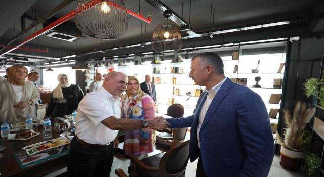 Başkan Büyükakın: Boş şeylerle uğraşmıyoruz, Gebzemiz için hizmet üretiyoruz