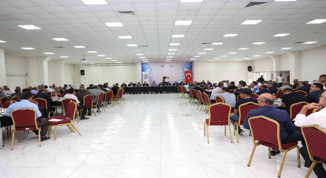 Başkan Büyükkılıçın muhtar toplantılarındaki durağı Pınarbaşı oldu