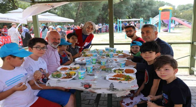Başkan Çolakbayrakdardan diyabetli çocuklara iğnesiz sensörlü ölçüm cihazı