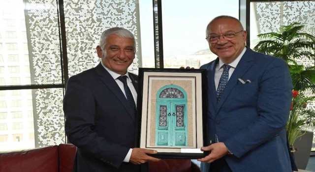 Başkan Ergün Güzelyurt Belediye Başkanı Özçınarı konuk etti