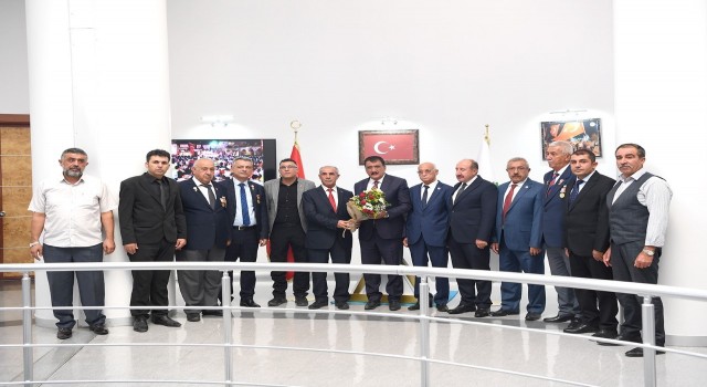 Başkan Gürkandan gazilere önem