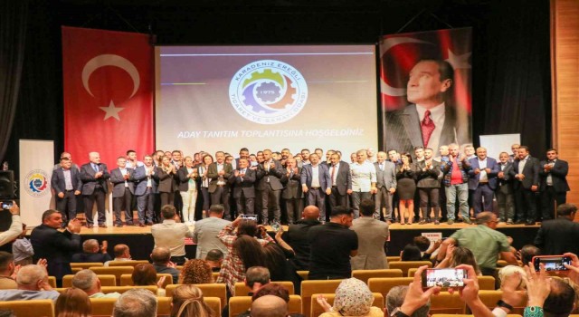 Başkan Keleş yeni dönem kadrosunu tanıttı