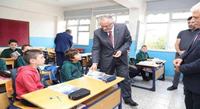 Başkan Kılıçtan öğrencilere: “Hayallerinize ve hedeflerinize ulaşmak için çok çalışın”
