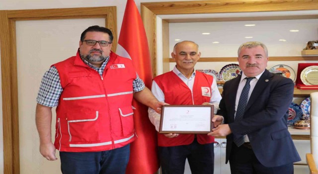 Başkan Özdemir: “Halkımızı kan bağışı konusunda duyarlı olmaya davet ediyorum”