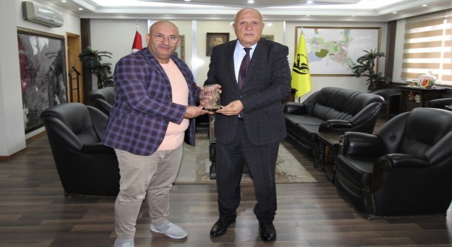 Başkan Pekmezciye Bamsı Beyrek Seyir Terası” ödülü takdim edildi