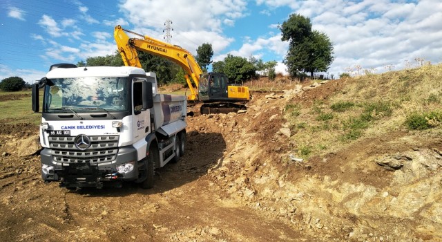 Başkan Sandıkçı: “Son 1 ayda toplam 2 bin 866 metre ham yol açtık”