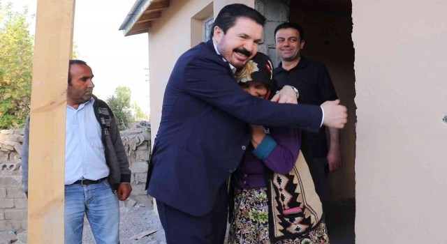 Başkan Sayan hayırseverlere seslendi: “Ağrıda bir eviniz olsun”