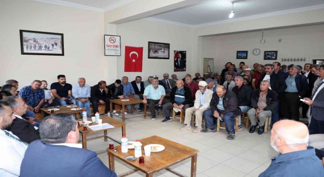Başkan Yalçın kırsalı adım adım geziyor