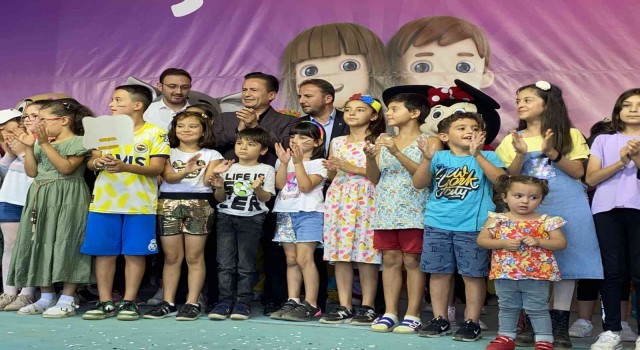 Başkan Yazıcıdan çocuklara müjde: Eğitimle ilgili her türlü sorun ‘kırmızı mail hattından iletilecek