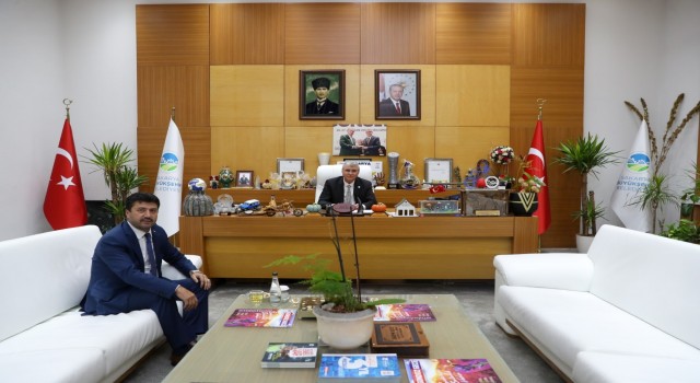 Başkan Yüce: “SUBÜ ile şehrimizin gelişimine katkı sağlıyoruz”