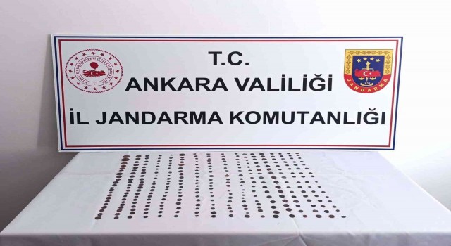 Başkentte tarihi eser kaçakçılarına darbe: 315 sikke ele geçirildi