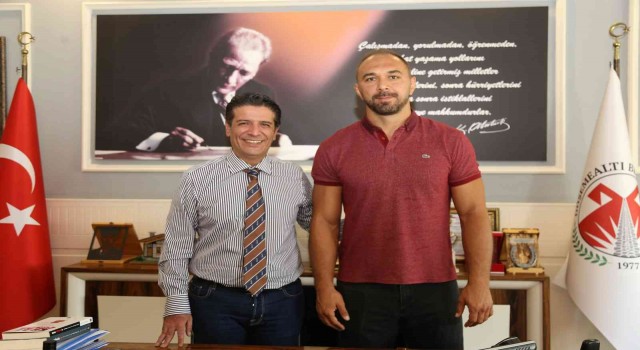 Başpehlivan Ali Gürbüz, Döşemealtına transfer oldu