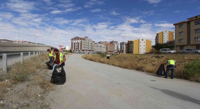 Bayburt Belediyesinin çevre çalışmaları hızla devam ediyor