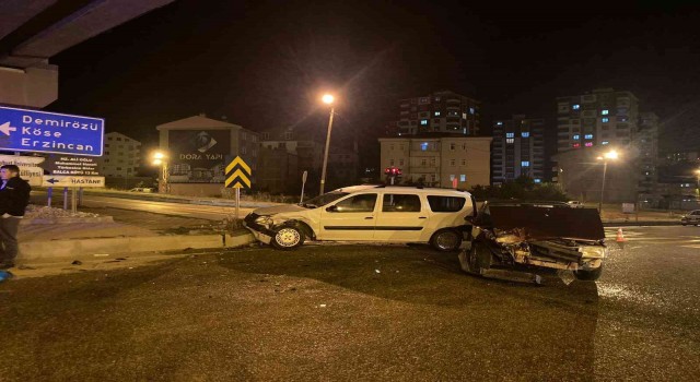 Bayburtta trafik kazası: 2 yaralı