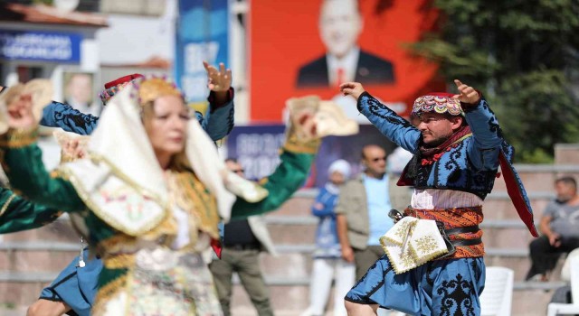 Bergama 14 Eylülü coşkuyla kutluyor