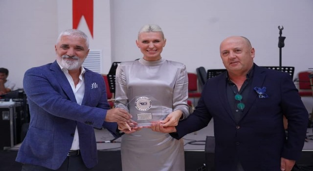 Bilecikte iş insanları ödül töreninde bir araya geldi