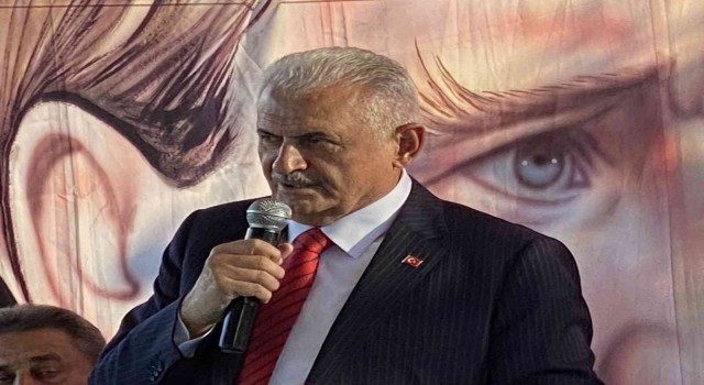 Binali Yıldırımdan Yunanistana: “Son zamanlarda iyice şımarıklığı arttı”