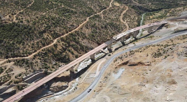 Bitliste Dere Üstü Projesi ve Bitlis Çayı Viyadüğü çalışmaları