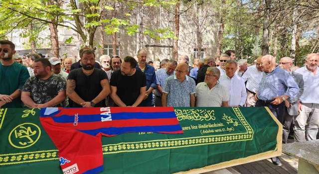 BJK Başkanı Ahmet Nur Çebi, eski Genel Müdürü Özbağın cenazesine katıldı
