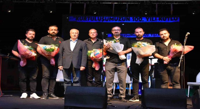 Bozüyükte kurtuluş konserleri büyük bir coşkuyla devam ediyor