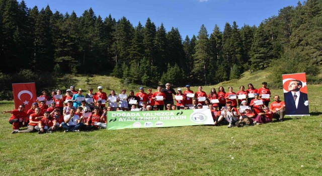 Bozüyükte kurulan Doğada Yaşam Kampı unutulmaz anılarla sona erdi
