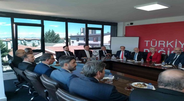 BTP Genel Başkanı Baştan TDP Genel Başkanı Sarıgüle ziyaret