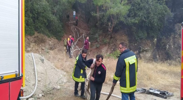 Buldandaki yangında 1 hektar alan zarar gördü