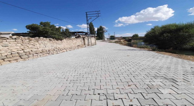Bünyanda parke çalışması sürüyor