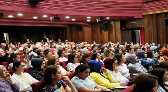 Bursada ‘Ana Kucağı öğretmenleri yeni döneme hazır