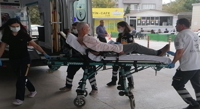 Bursada dedikodu kavgasında arkadaşını bıçakladı