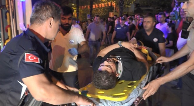Bursada makas atan otomobil 2 araca çarpıp takla attı: 1i ağır 2 kişi yaralandı