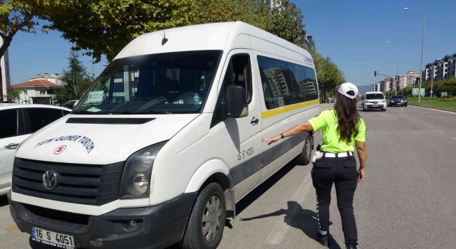 Bursada öğrenci taşıyan servislere sıkı denetim