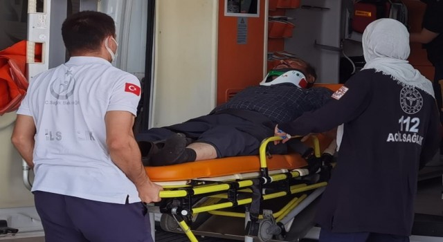 Bursada tır devrildi