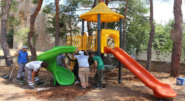 Büyükşehirden Serikin 3 mahallesine oyun parkı