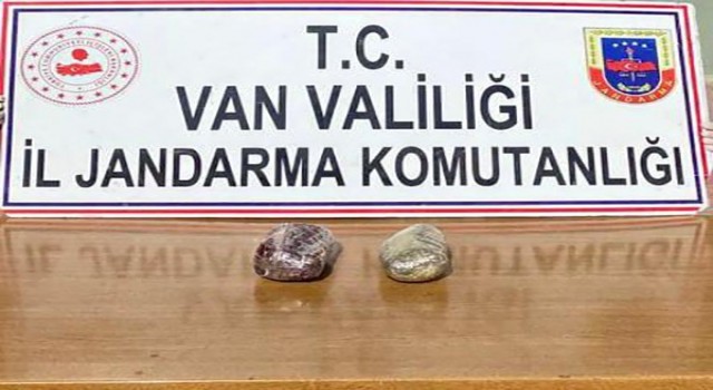Çaldıranda 2 kilo afyon sakızı ele geçirildi