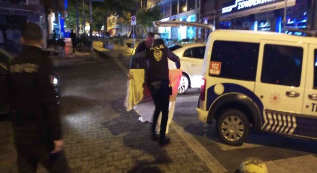 Çarşafa sarılı şüpheli paket polisi alarma geçirdi