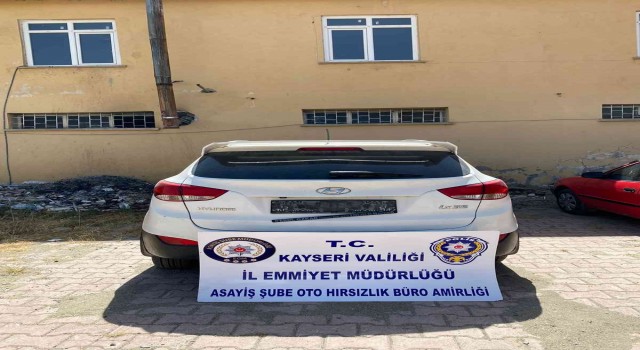 Çekiciyle çalınan 450 bin TLlik aracı polis buldu